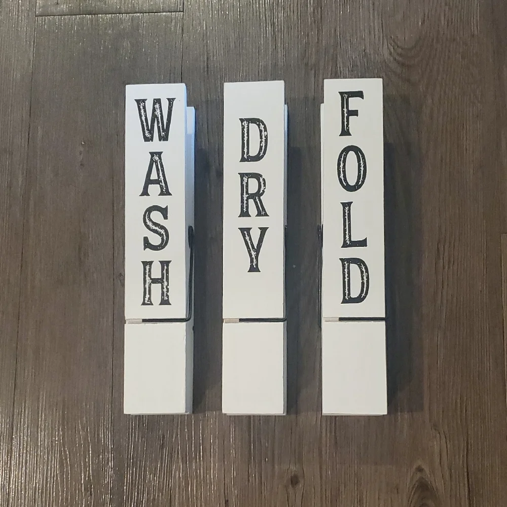 Black and White Clothes Pins Decor